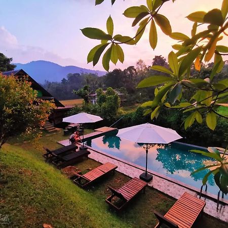 Cinnamon Village Sinharaja Deniyaya Ngoại thất bức ảnh