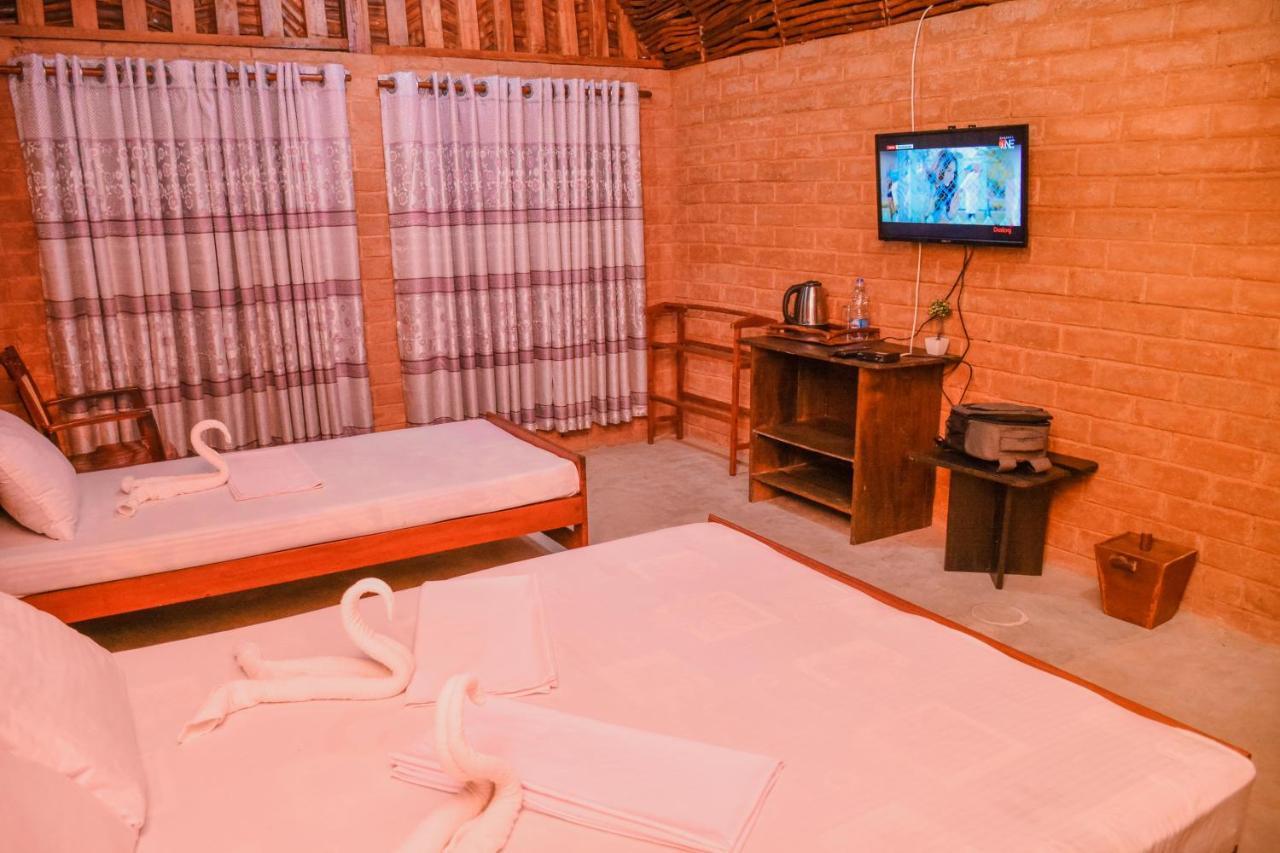 Cinnamon Village Sinharaja Deniyaya Ngoại thất bức ảnh