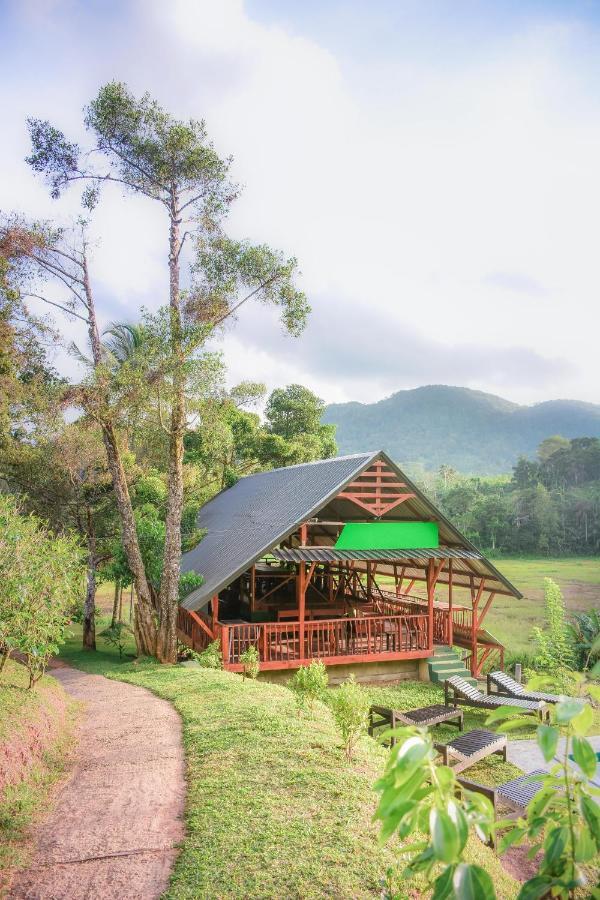 Cinnamon Village Sinharaja Deniyaya Ngoại thất bức ảnh