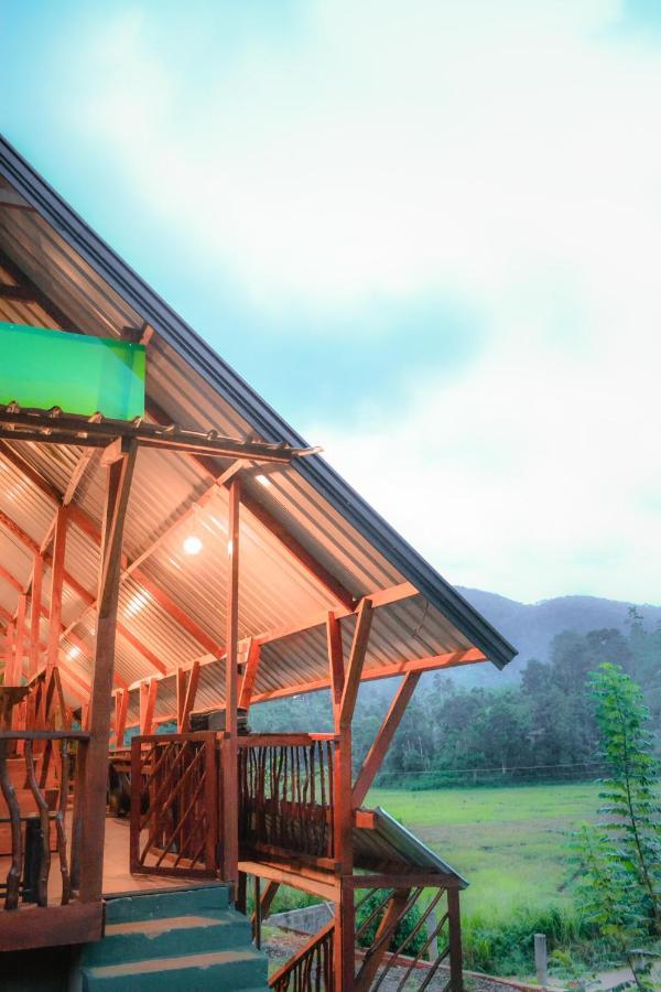 Cinnamon Village Sinharaja Deniyaya Ngoại thất bức ảnh