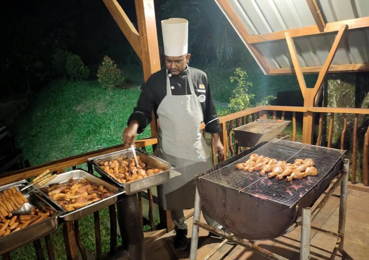 Cinnamon Village Sinharaja Deniyaya Ngoại thất bức ảnh