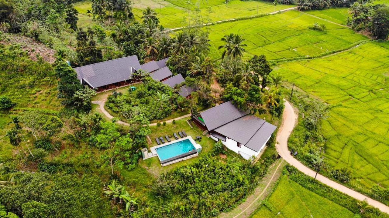 Cinnamon Village Sinharaja Deniyaya Ngoại thất bức ảnh