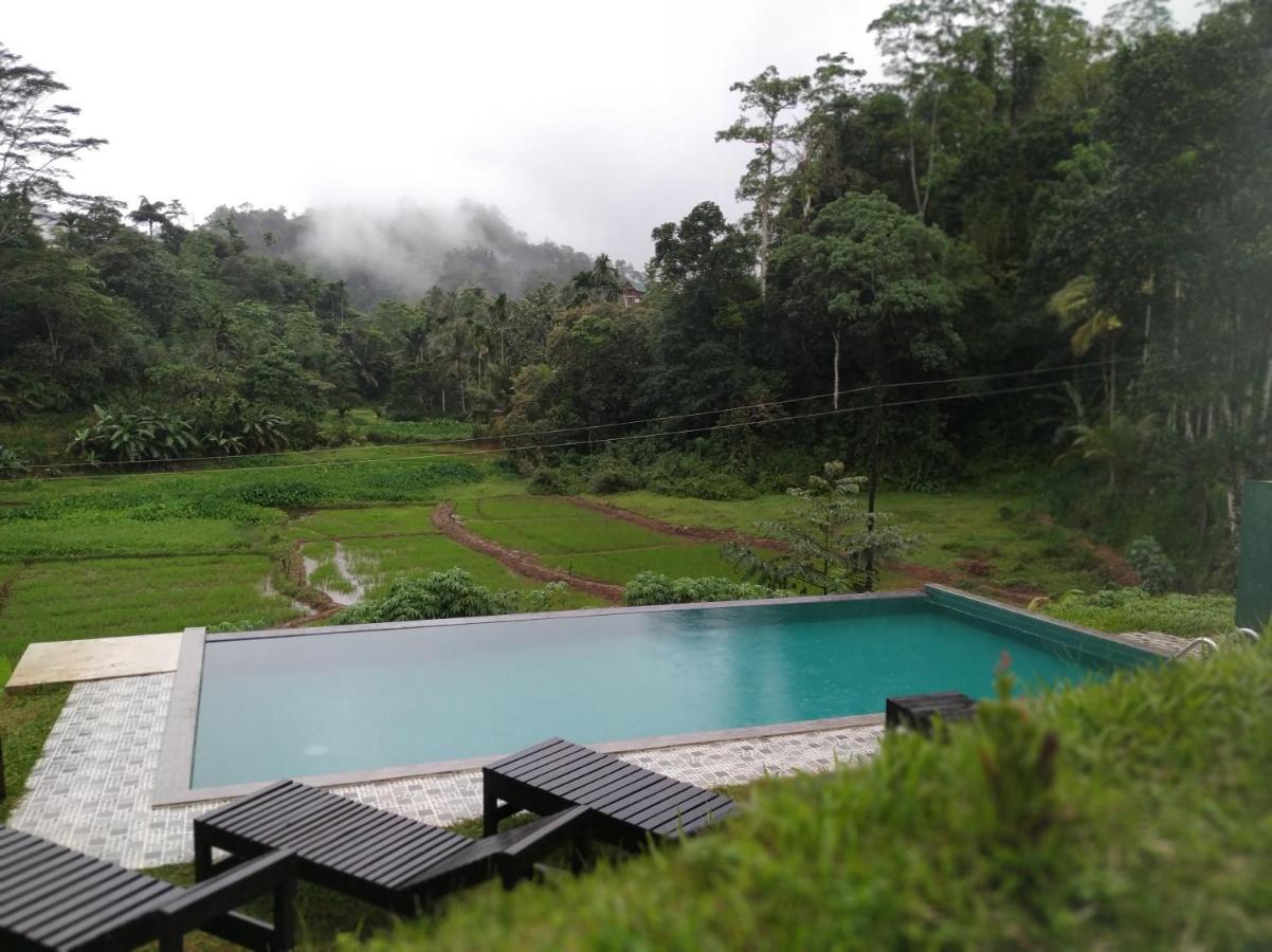 Cinnamon Village Sinharaja Deniyaya Ngoại thất bức ảnh